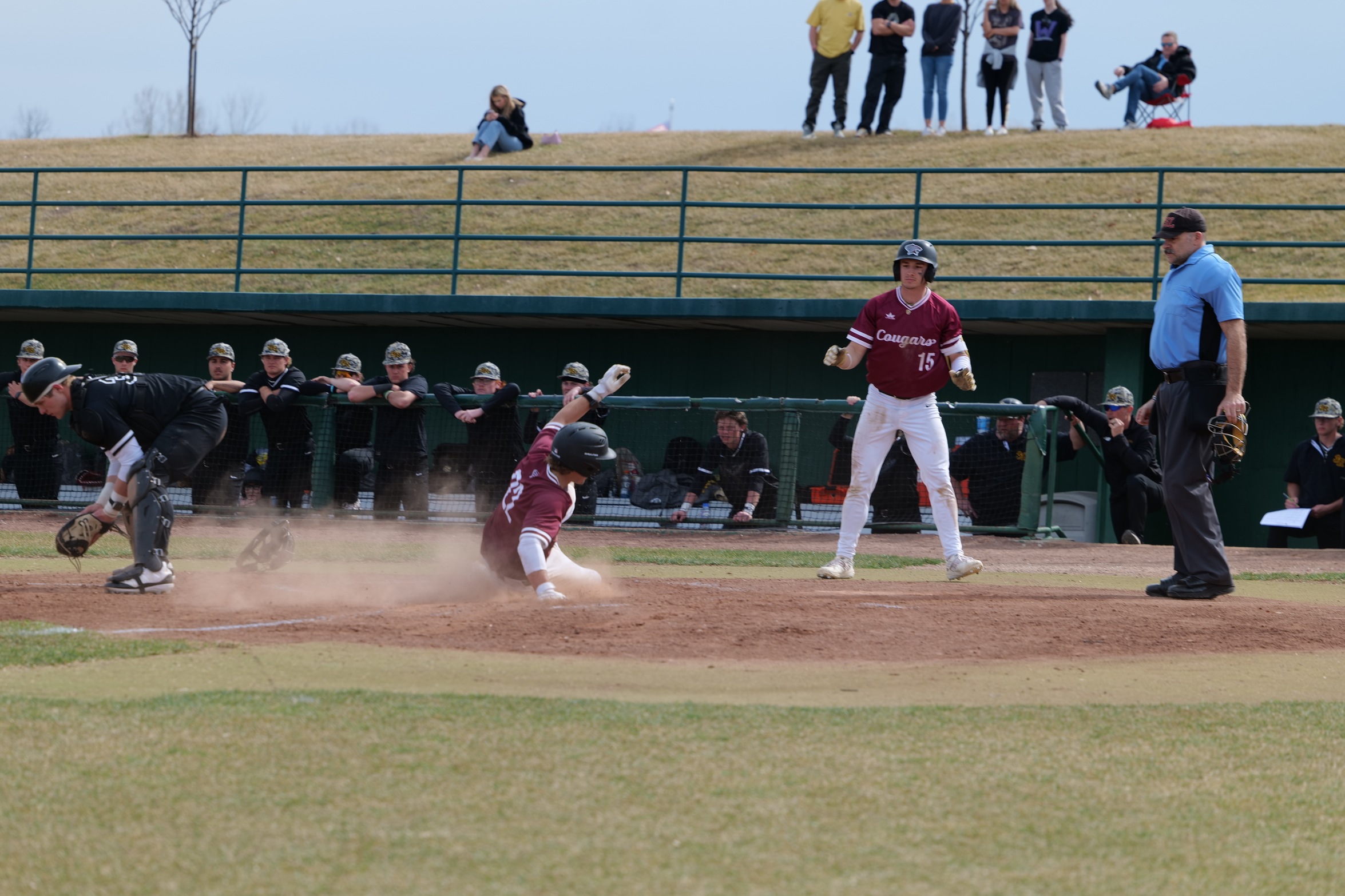 Baseball Wins Sub-Regional Game, Moving on to Regionals