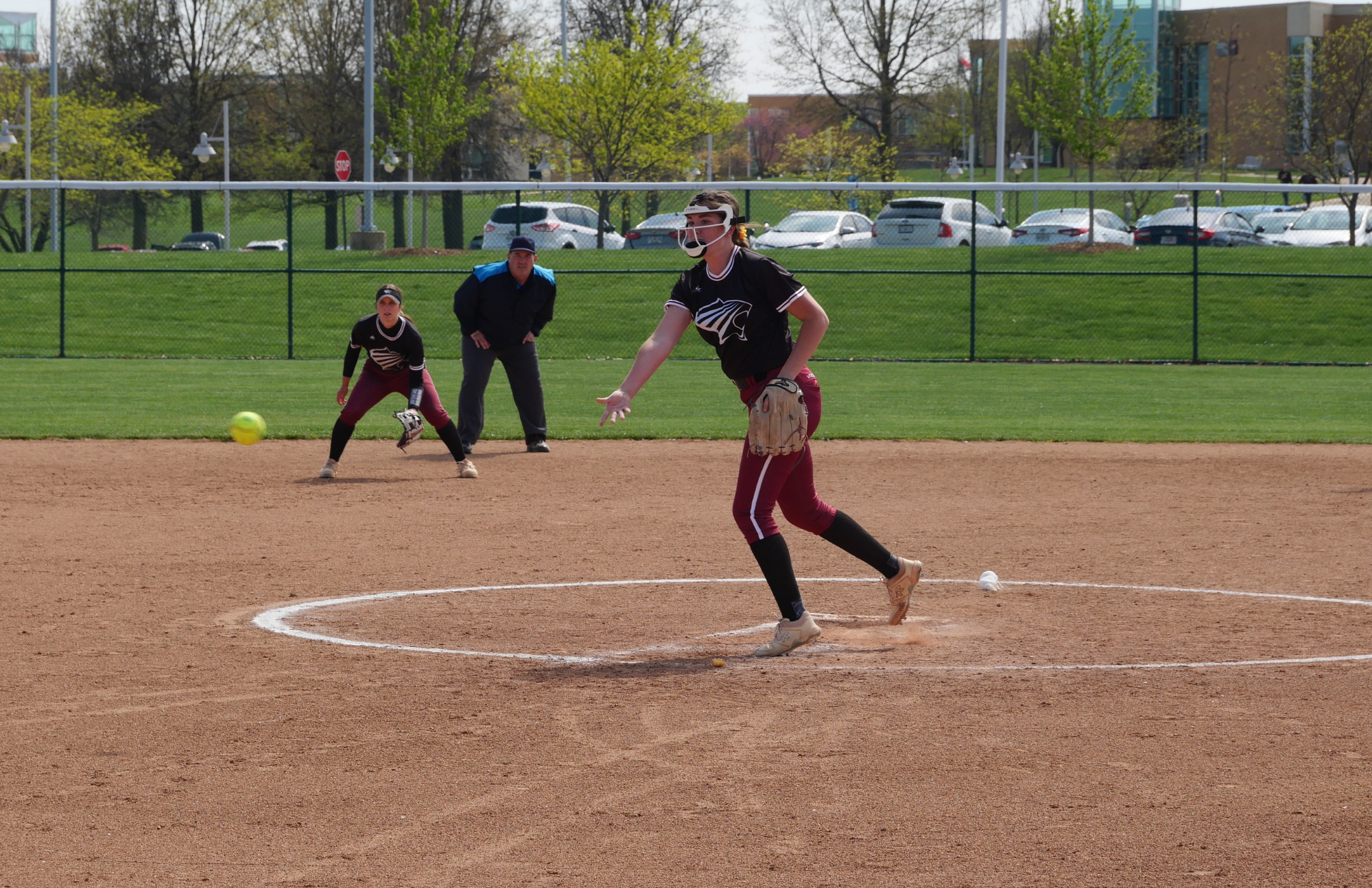 Softball Sweeps in Doubleheader Against North Central
